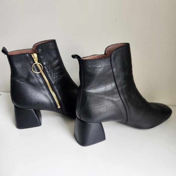 Wonders Iseo Black Leather Booties with Block Heel Gold Zipper Size 40 - Picture 5 of 10